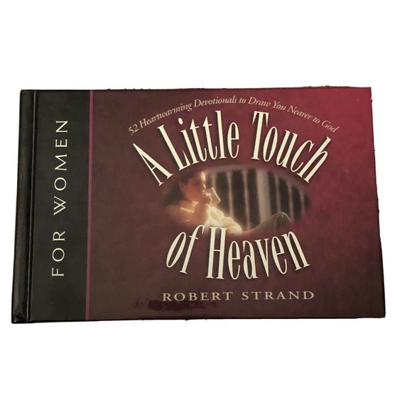 A Little Touch of Heaven for Women : 52 Heartwarming‎ Devotions - Picture 1 of 2